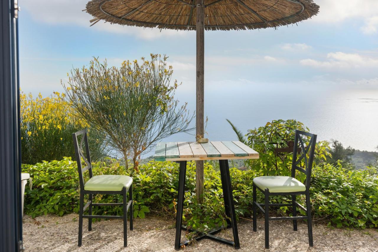 Serenity Boutique Suites Athánion المظهر الخارجي الصورة