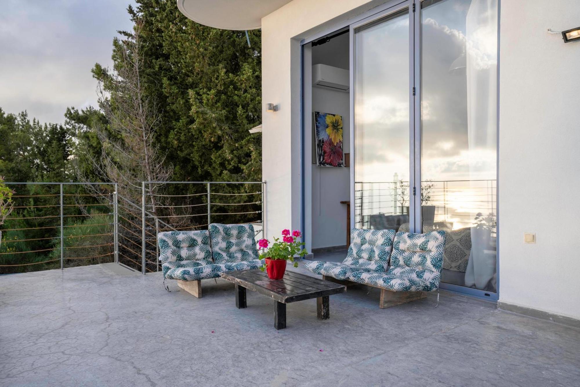 Serenity Boutique Suites Athánion المظهر الخارجي الصورة