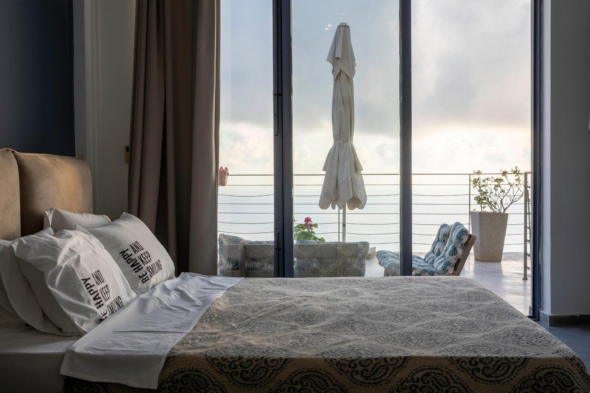 Serenity Boutique Suites Athánion المظهر الخارجي الصورة