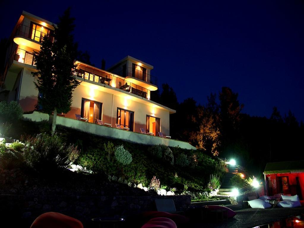 Serenity Boutique Suites Athánion المظهر الخارجي الصورة